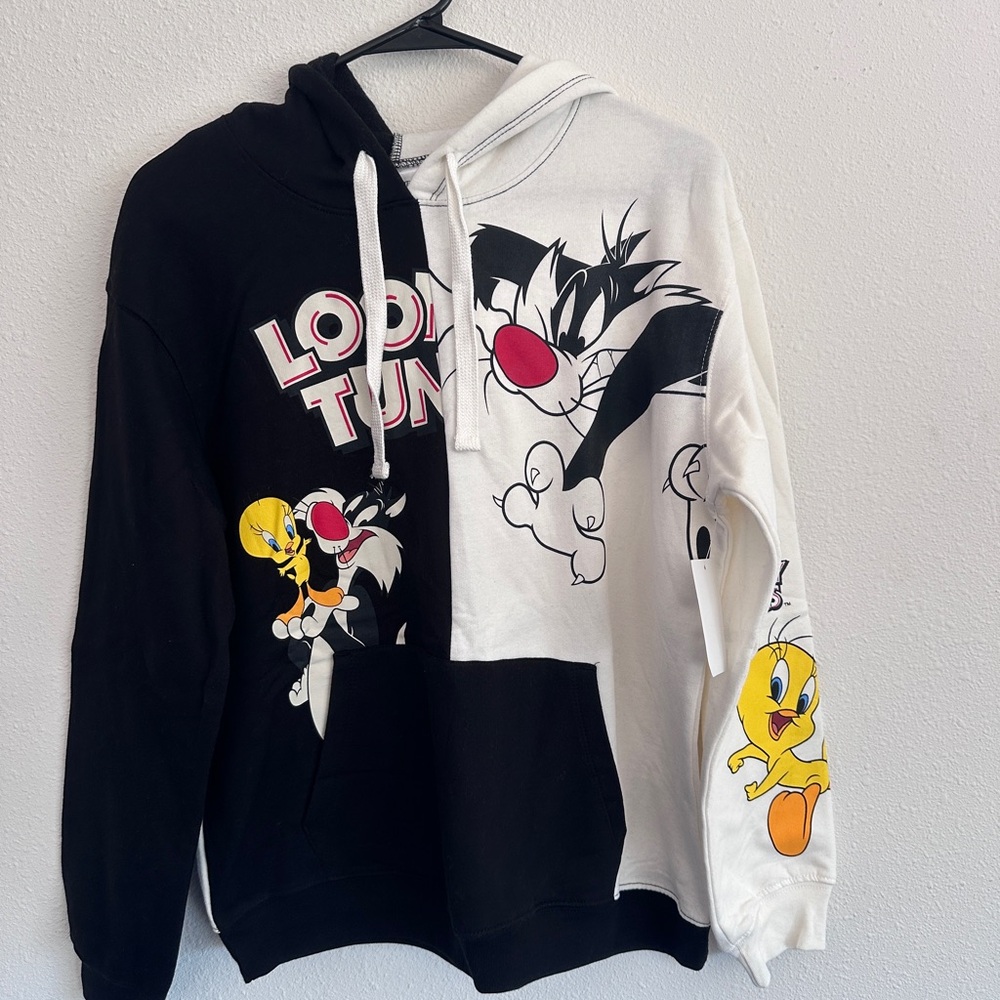 Warner Bros. Looney Tunes Black and White Men's Sweater